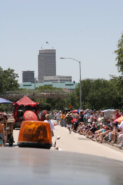 v2006_ArtCar_3_Parade 363 